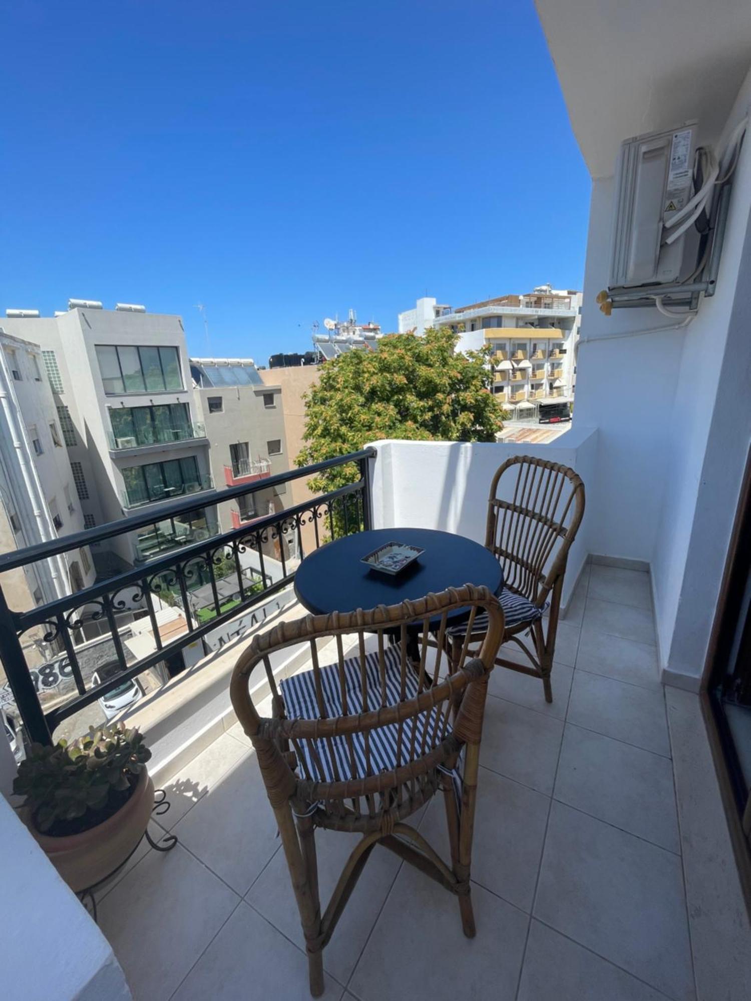 Retire Flat In The Heart Of City Kandiye Dış mekan fotoğraf